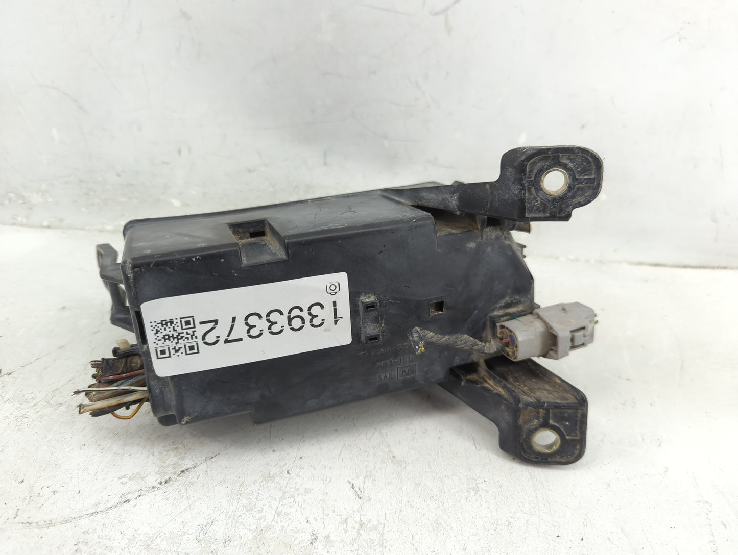 2000 Toyota 4runner Fusebox Fuse Box Panel Relay Module P/N:82661-35790 Fits OEM Used Auto Parts - Oemusedautoparts1.com