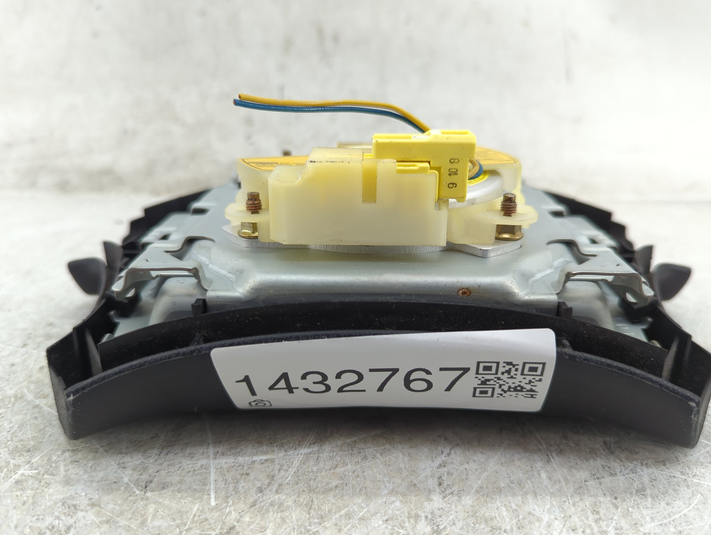 1998-2000 Toyota 4runner Air Bag Driver Left Steering Wheel Mounted - Oemusedautoparts1.com