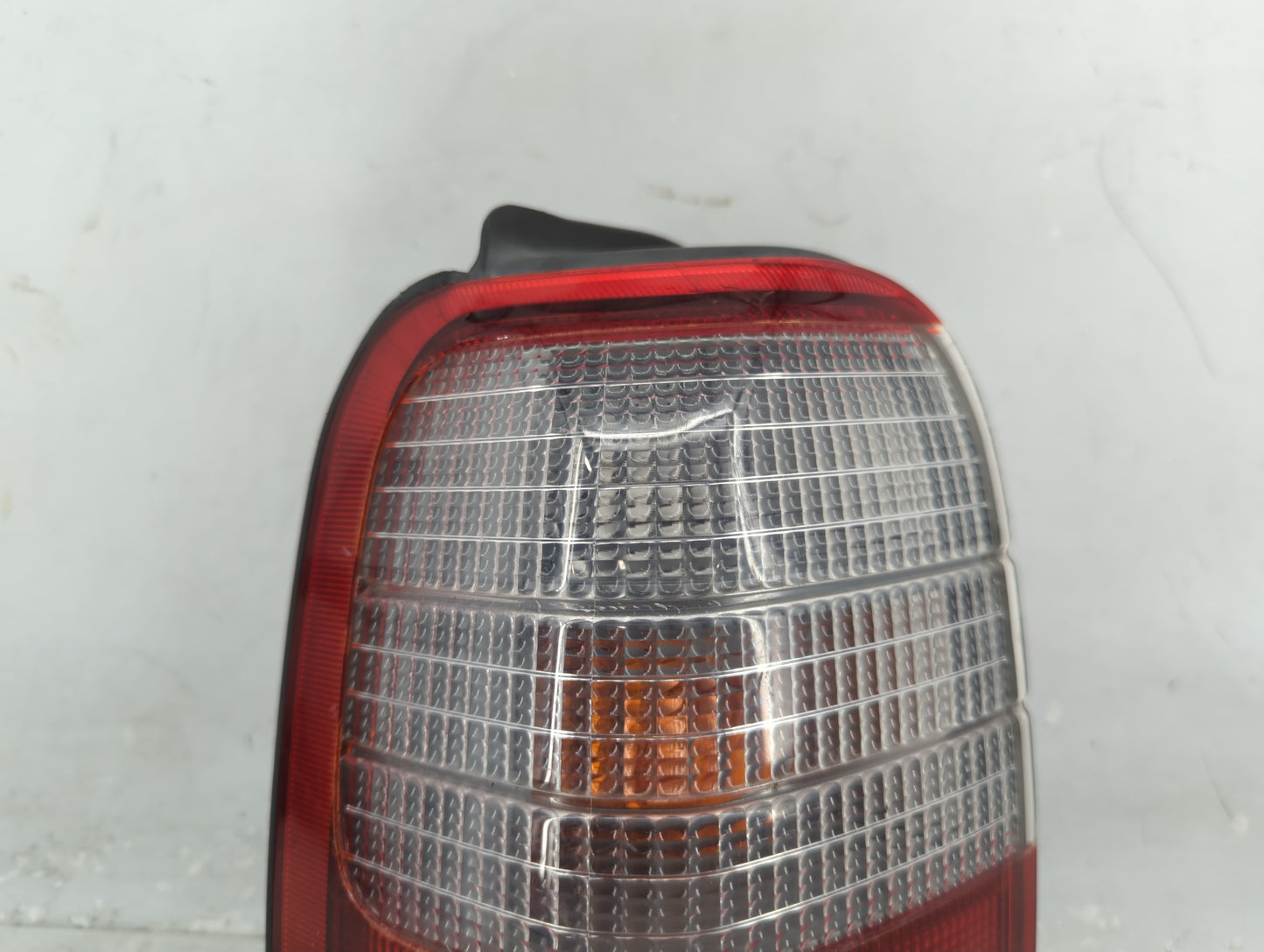 1996-2000 Toyota 4runner Tail Light Assembly Driver Left OEM P/N:PA6-M30 PP-T20 Fits Fits 1996 1997 1998 1999 2000 OEM Used 
