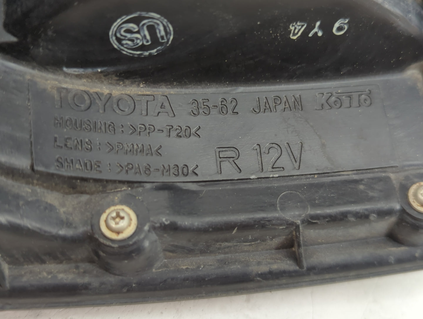 1996-2000 Toyota 4runner Tail Light Assembly Passenger Right OEM Fits Fits 1996 1997 1998 1999 2000 OEM Used Auto Parts - Oe