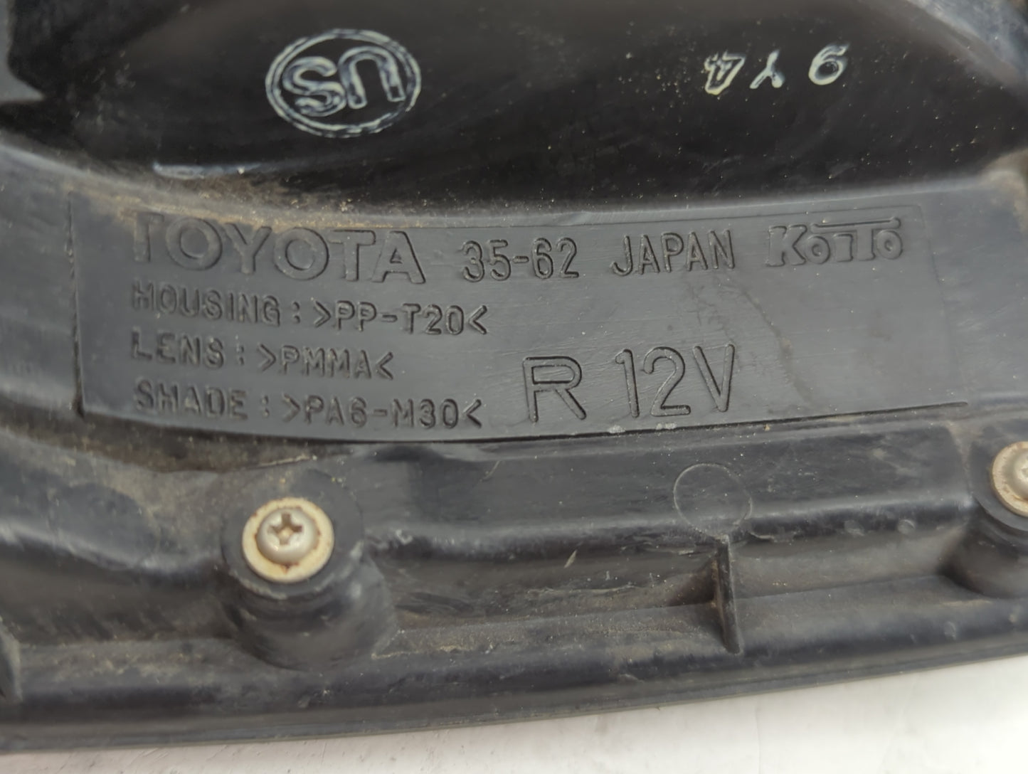 1996-2000 Toyota 4runner Tail Light Assembly Passenger Right OEM Fits Fits 1996 1997 1998 1999 2000 OEM Used Auto Parts - Oe