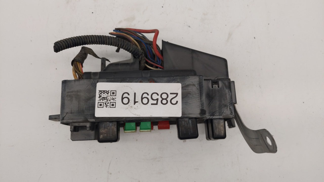 2000 Toyota 4runner Fusebox Fuse Box Panel Relay Module Fits OEM Used Auto Parts - Oemusedautoparts1.com