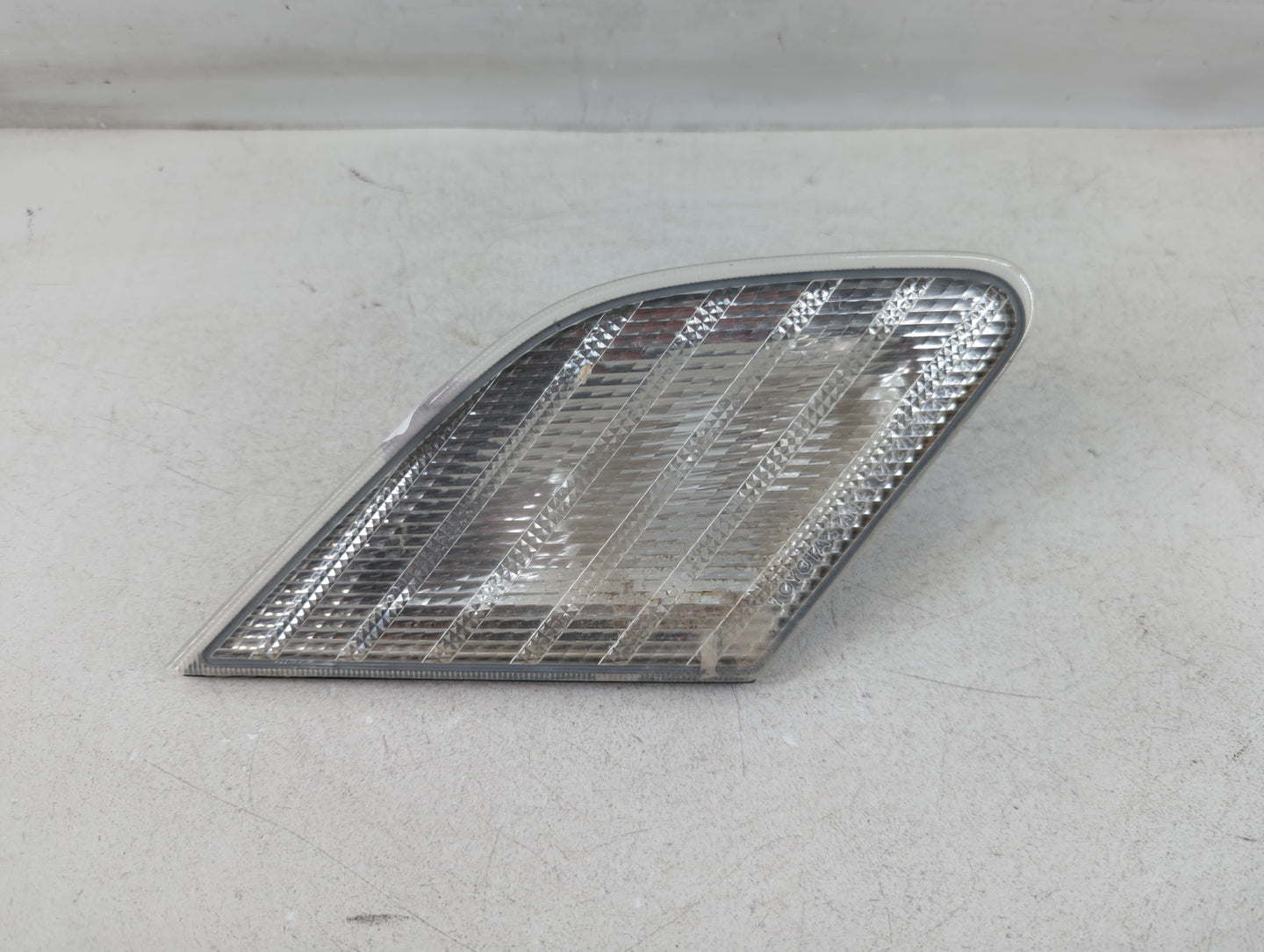2000-2004 Toyota Avalon Passenger Right Oem Head Light Headlight Lamp - Oemusedautoparts1.com