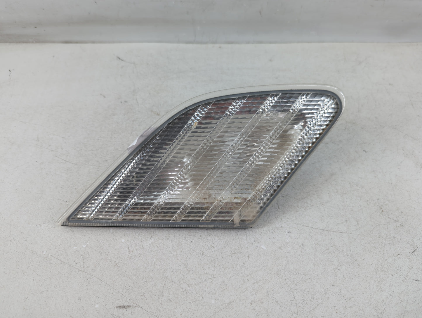 2000-2004 Toyota Avalon Passenger Right Oem Head Light Headlight Lamp - Oemusedautoparts1.com