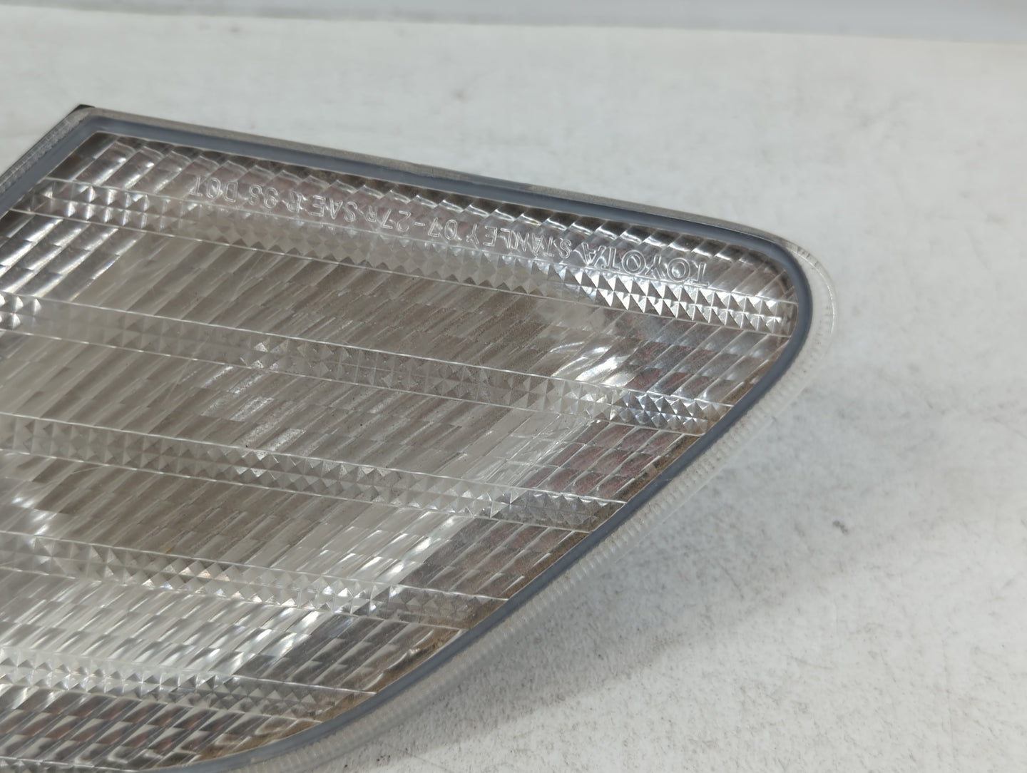 2000-2004 Toyota Avalon Driver Left Oem Head Light Headlight Lamp - Oemusedautoparts1.com