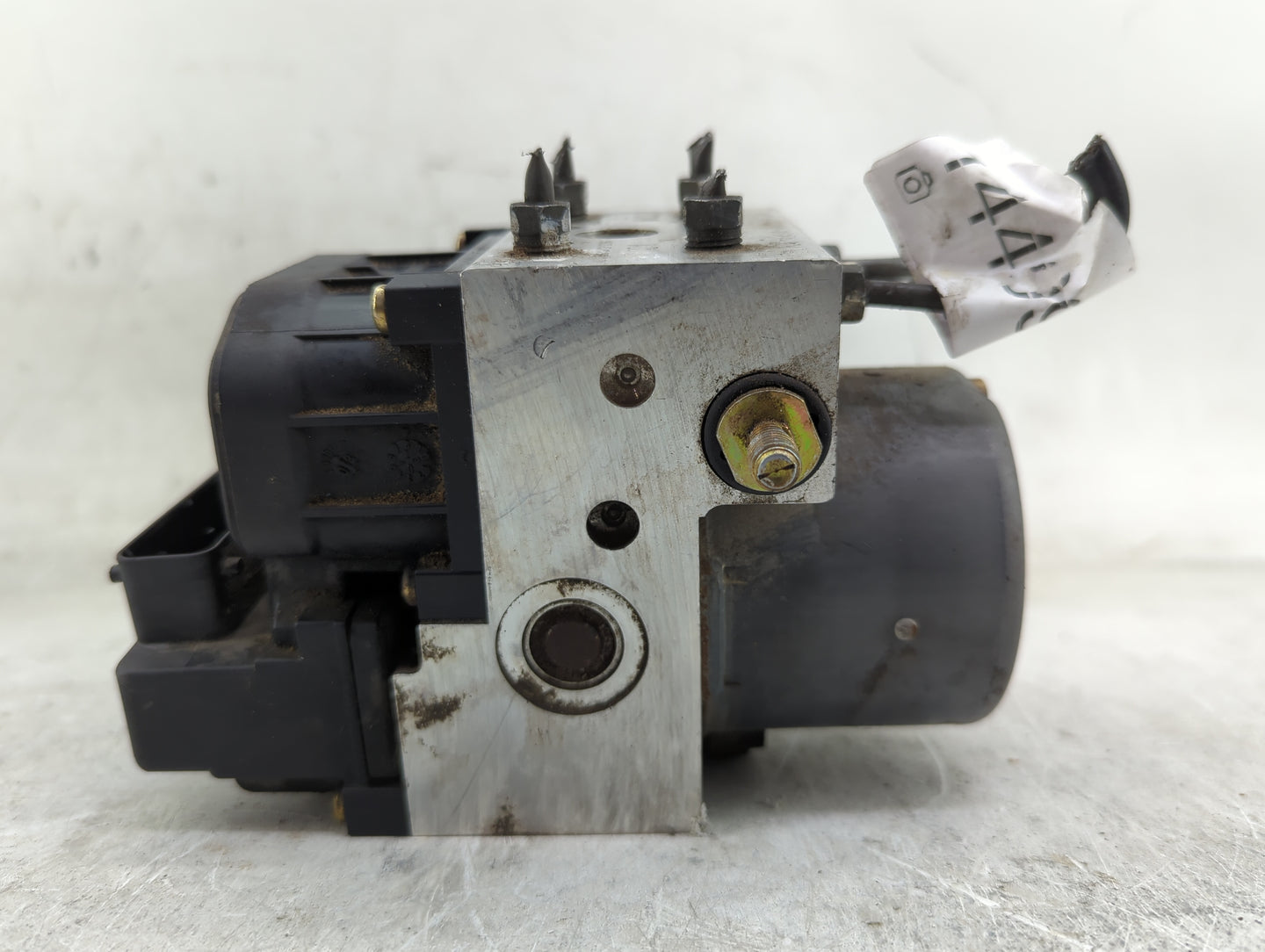 2000-2004 Toyota Avalon ABS Pump Control Module Replacement Fits Fits 2000 2001 2002 2003 2004 OEM Used Auto Parts - Oemused