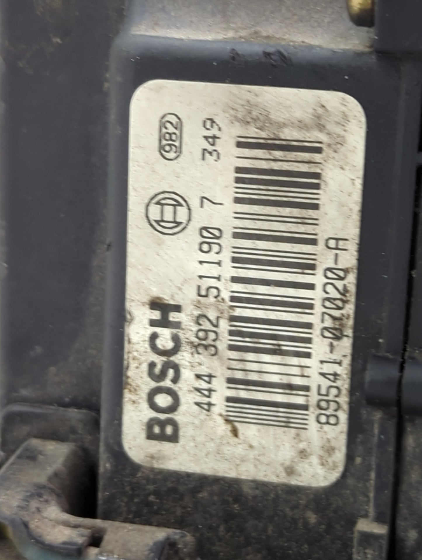 2000-2004 Toyota Avalon ABS Pump Control Module Replacement Fits Fits 2000 2001 2002 2003 2004 OEM Used Auto Parts - Oemused