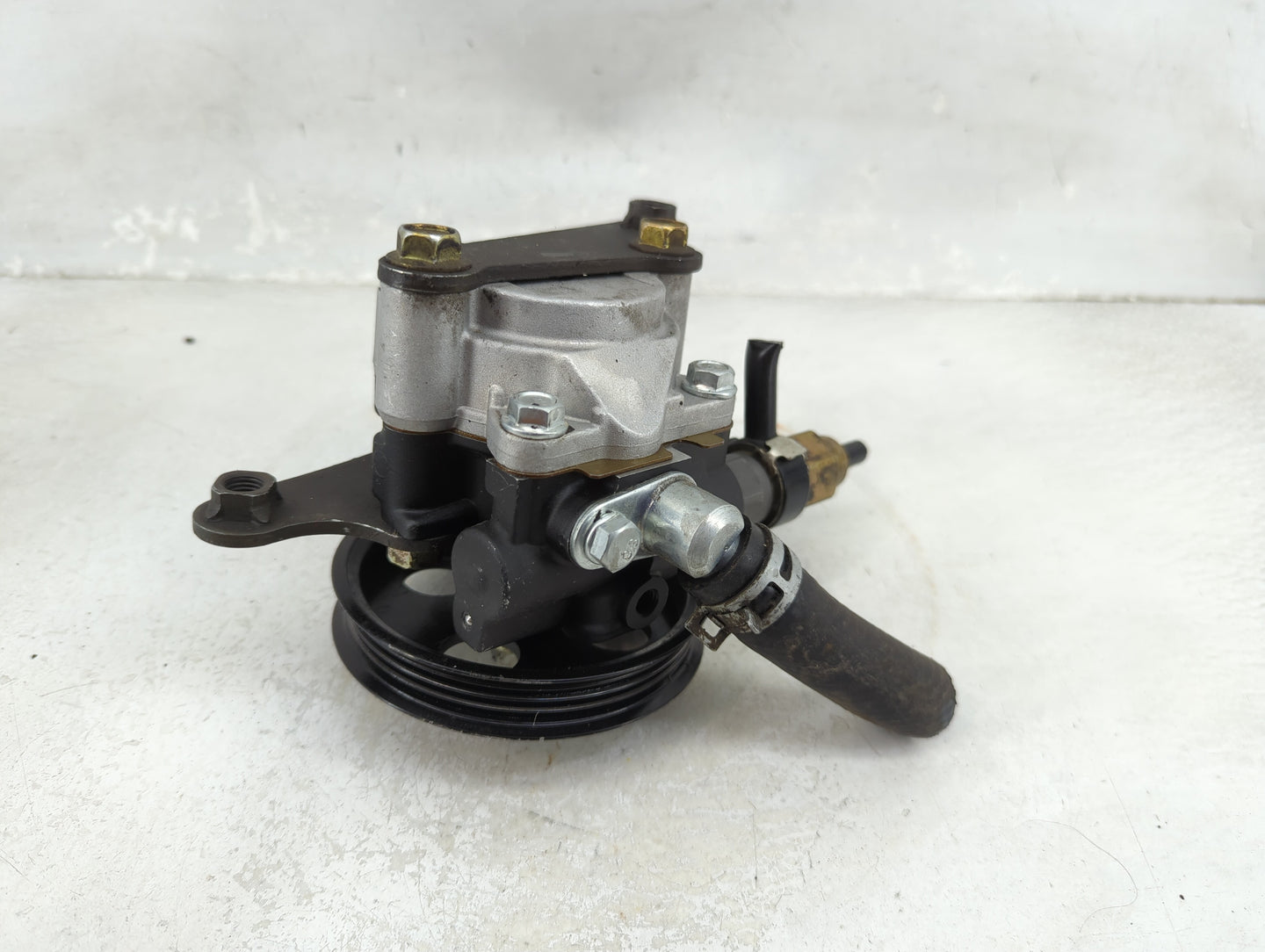 1995-2004 Toyota Avalon Power Steering Column Pump Oem - Oemusedautoparts1.com