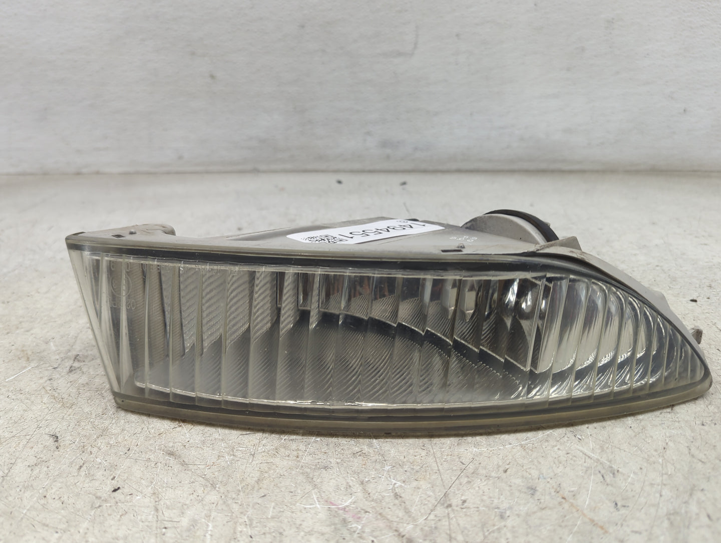 2000-2002 Toyota Avalon Passenger Right Oem Front Light Lamp - Oemusedautoparts1.com