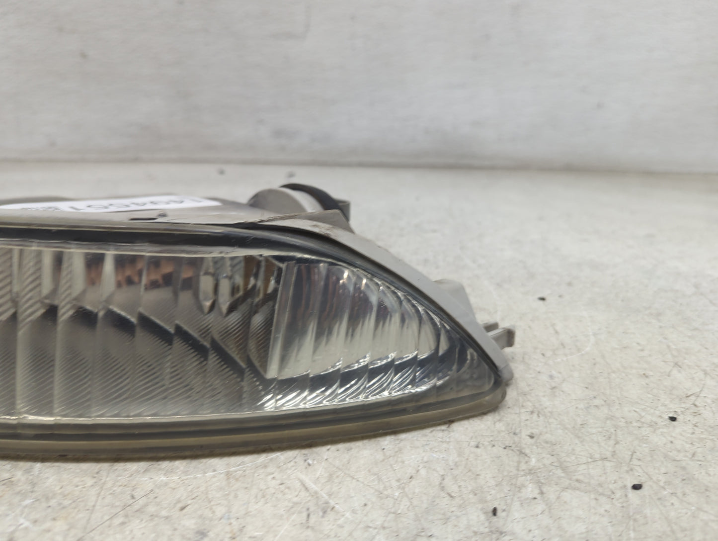 2000-2002 Toyota Avalon Passenger Right Oem Front Light Lamp - Oemusedautoparts1.com