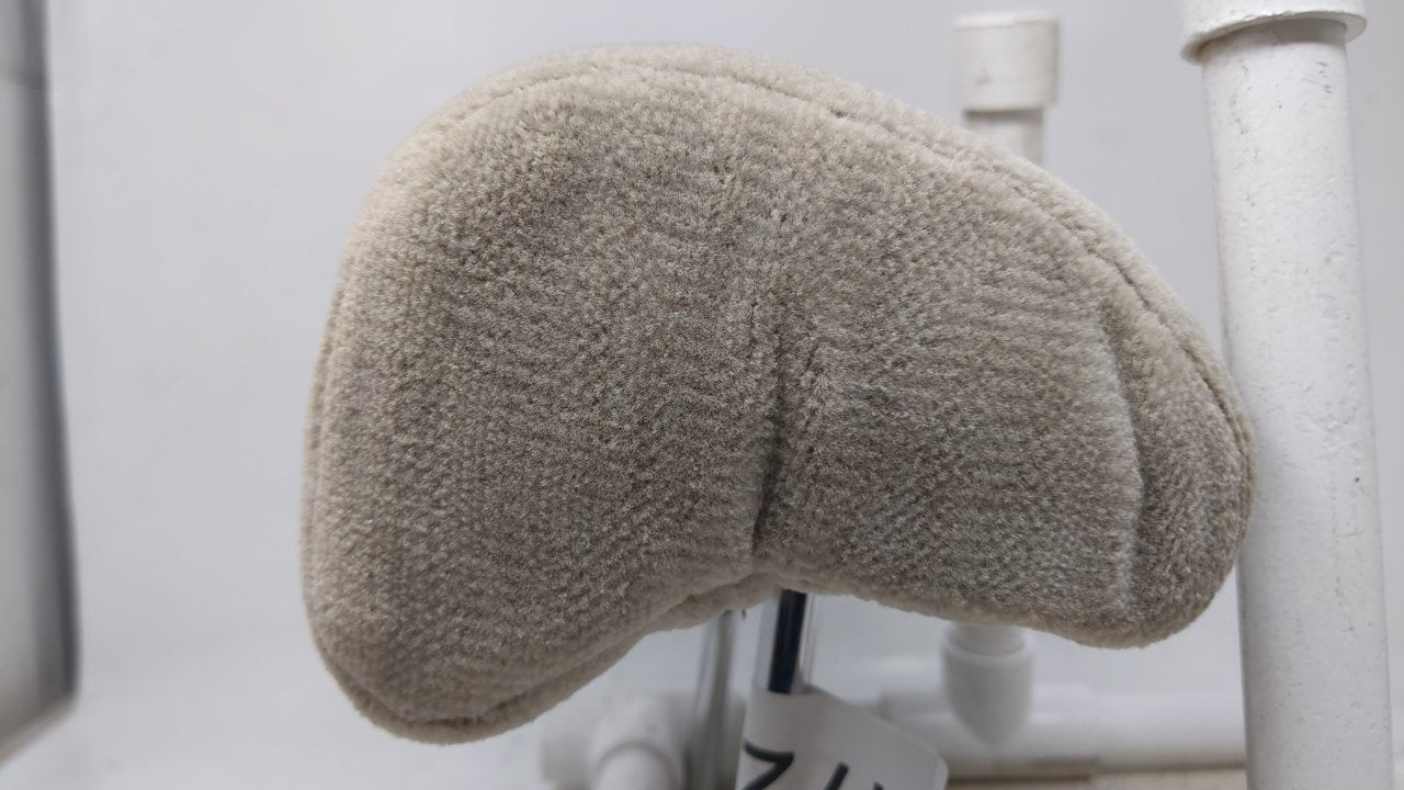 2000 Toyota Avalon Headrest Head Rest Rear Center Seat Fits OEM Used Auto Parts - Oemusedautoparts1.com