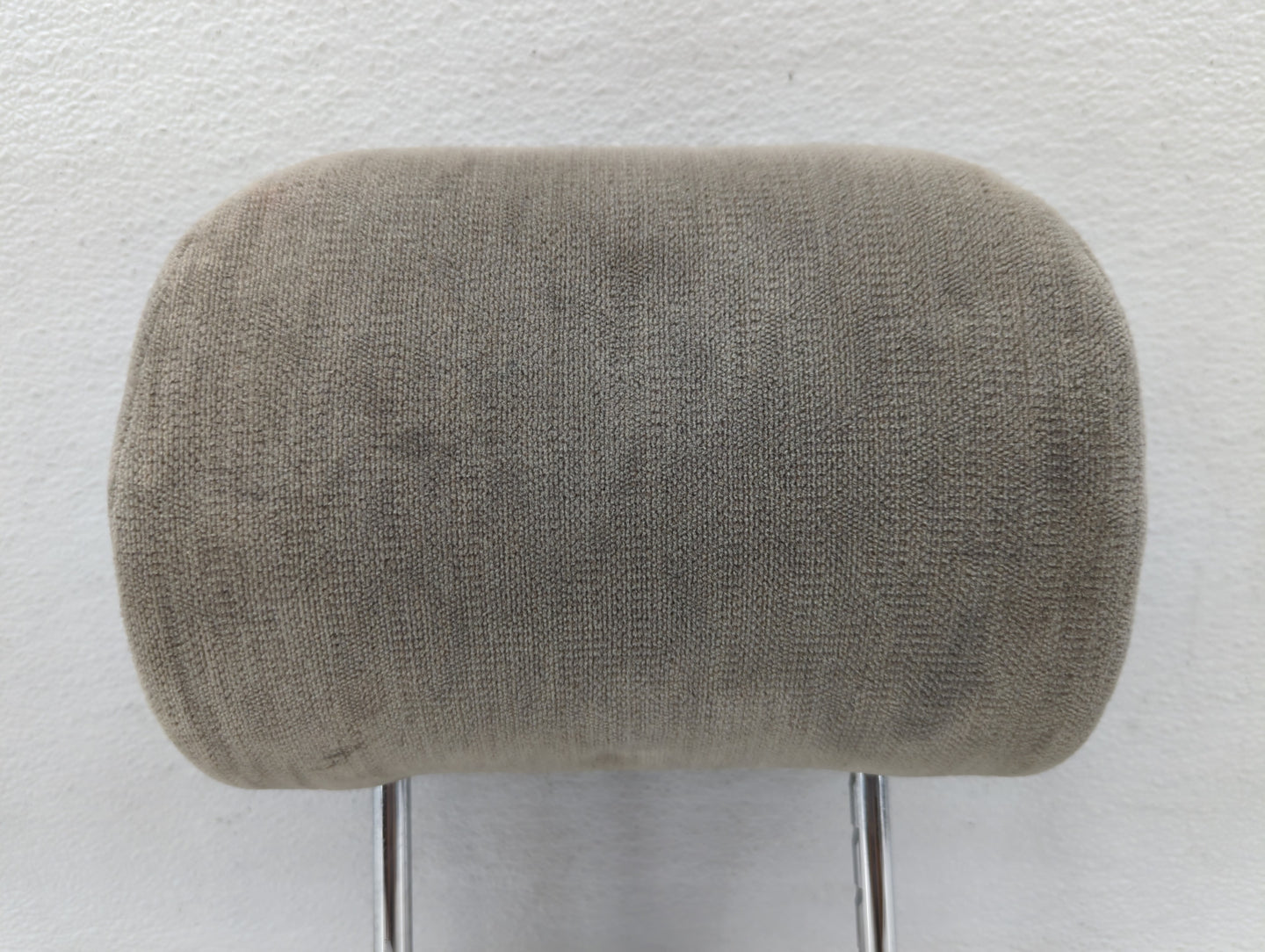 2000-2004 Toyota Avalon Headrest Head Rest Front Driver Passenger Seat Fits Fits 2000 2001 2002 2003 2004 OEM Used Auto Part