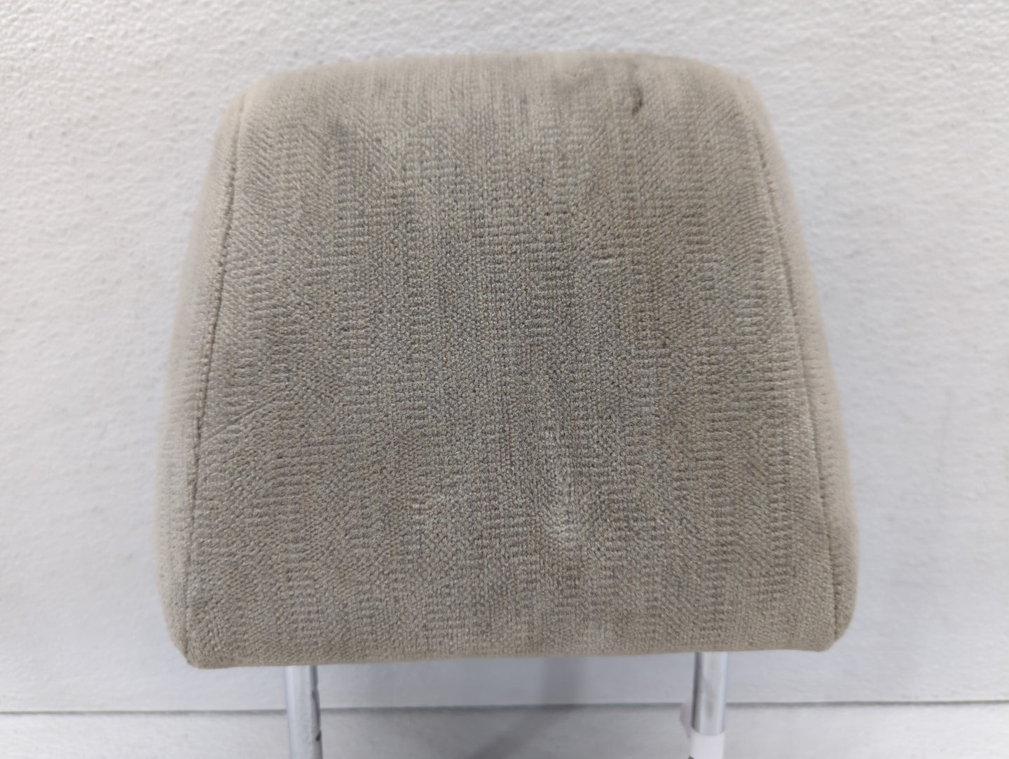 2000-2004 Toyota Avalon Headrest Head Rest Front Driver Passenger Seat Fits Fits 2000 2001 2002 2003 2004 OEM Used Auto Part