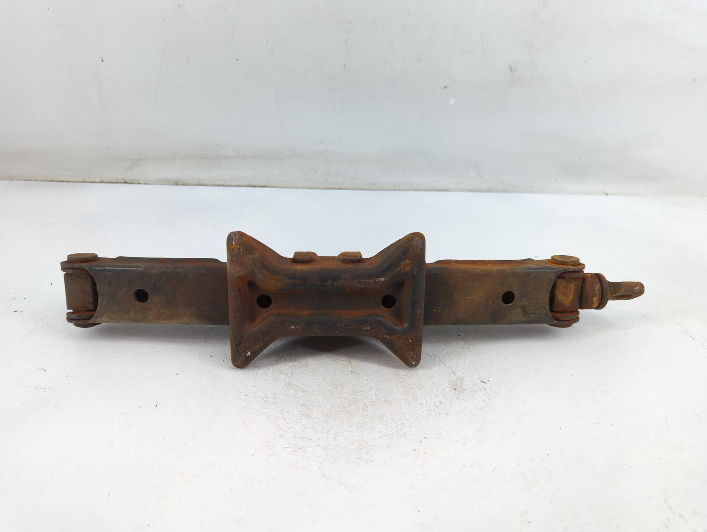 2000 Toyota Avalon Spare Scissor Car Jack - Oemusedautoparts1.com