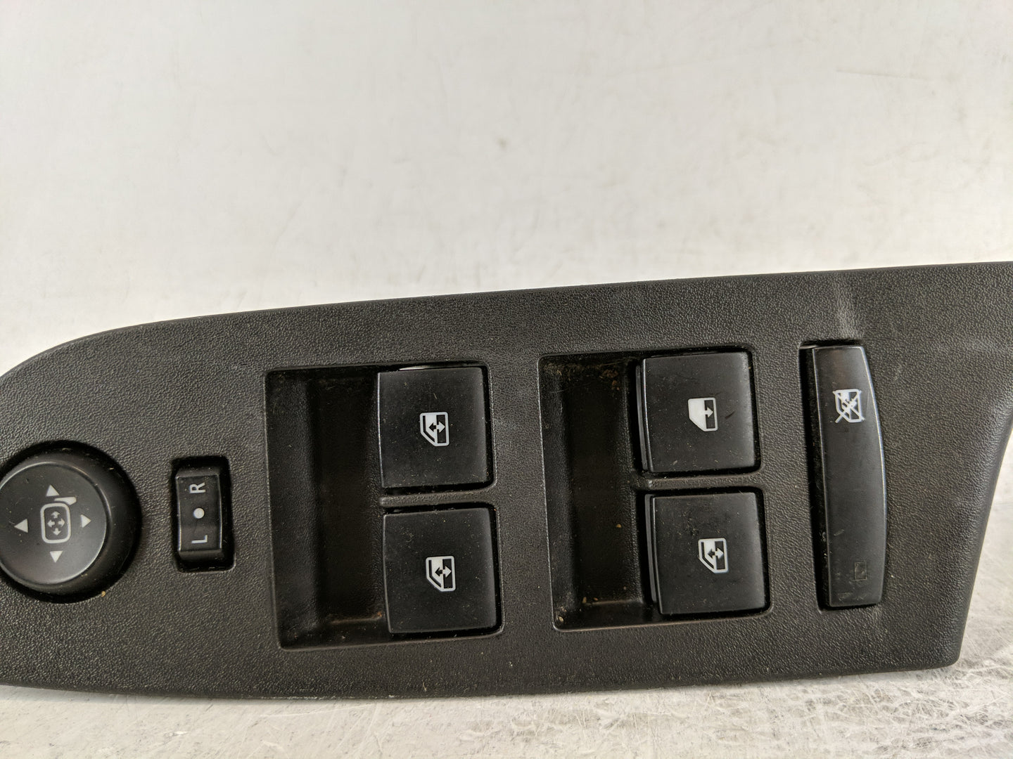 2000-2001 Toyota Camry Master Power Window Switch Replacement Driver Side Left P/N:25946838 Fits Fits 2000 2001 OEM Used Aut