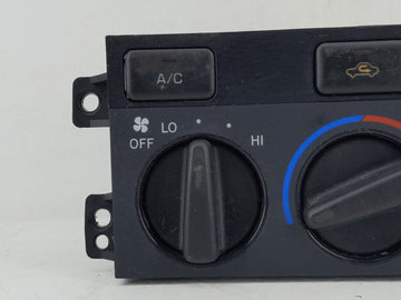 1999-2001 Toyota Camry Climate Control Module Temperature AC/Heater Replacement P/N:040500A Fits Fits 1999 2000 2001 OEM Used Auto Parts