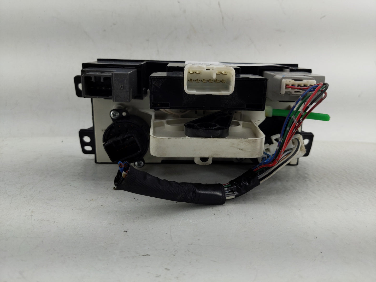 1999-2001 Toyota Camry Climate Control Module Temperature AC/Heater Replacement P/N:040500A Fits Fits 1999 2000 2001 OEM Use