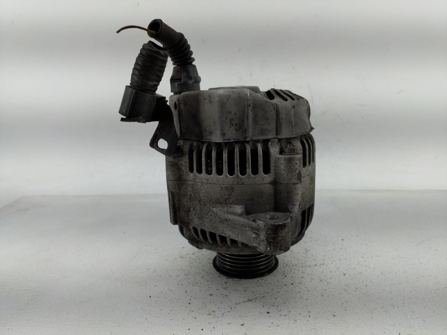 1997-2001 Toyota Camry Alternator Replacement Generator Charging Assembly Engine OEM Fits Fits 1997 1998 1999 2000 2001 OEM 