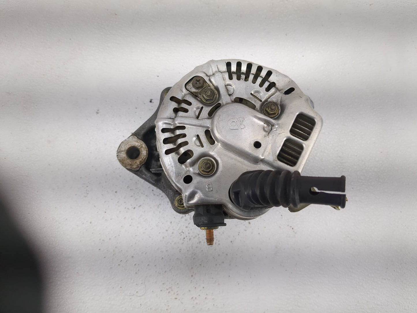 1997-2001 Toyota Camry Alternator Replacement Generator Charging Assembly Engine OEM P/N:TN101211-9580 Fits OEM Used Auto Pa