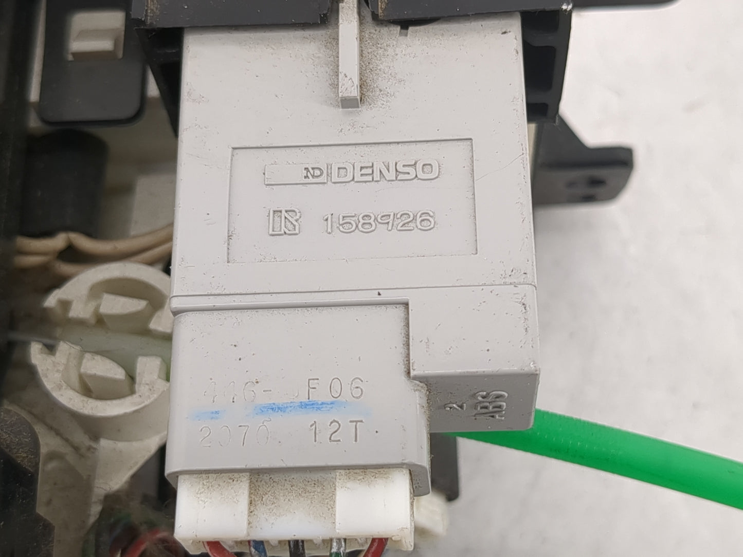 1999-2001 Toyota Camry Climate Control Module Temperature AC/Heater Replacement Fits Fits 1999 2000 2001 OEM Used Auto Parts