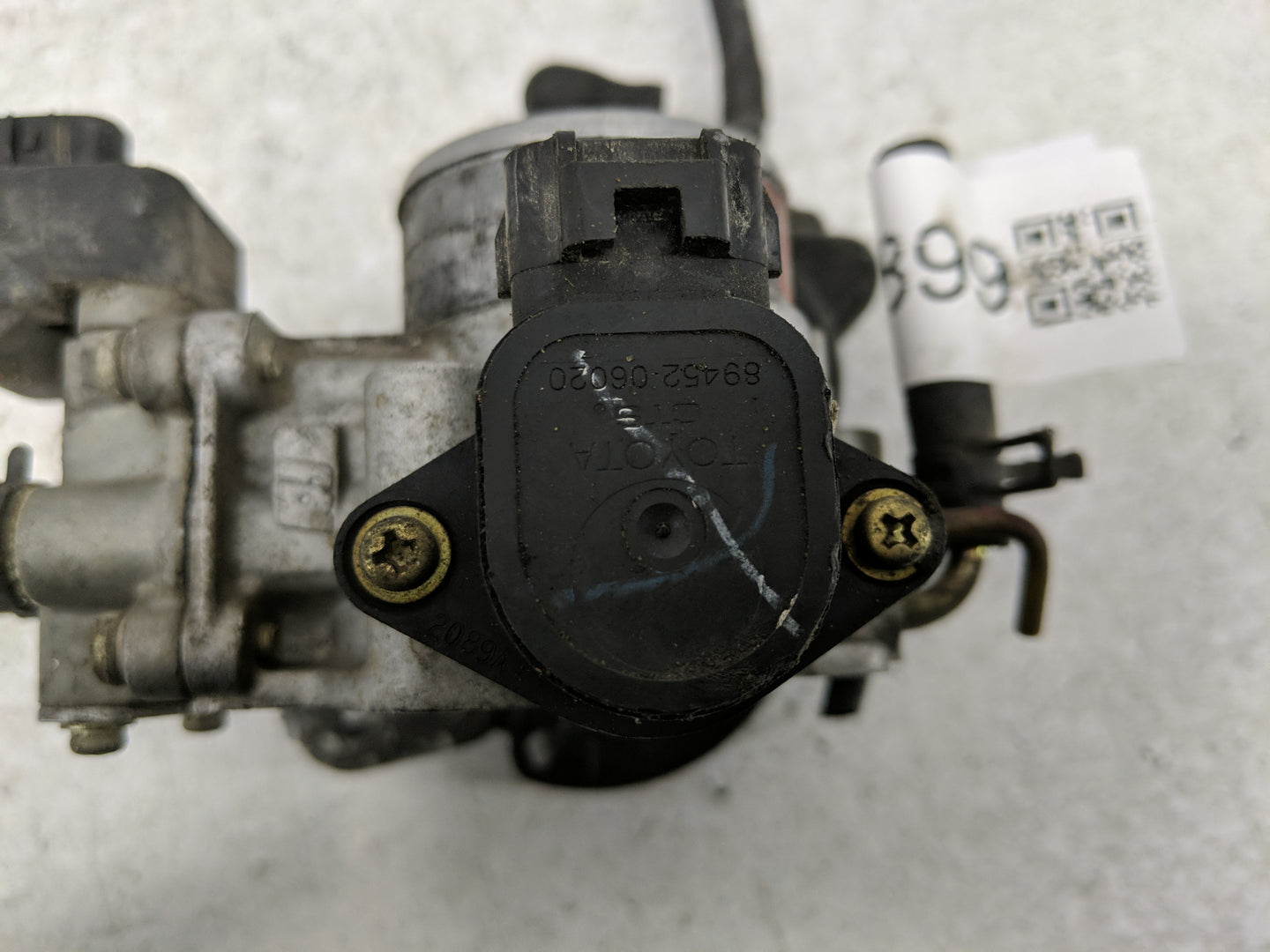 2000 Toyota Camry Throttle Body Fits OEM Used Auto Parts - Oemusedautoparts1.com