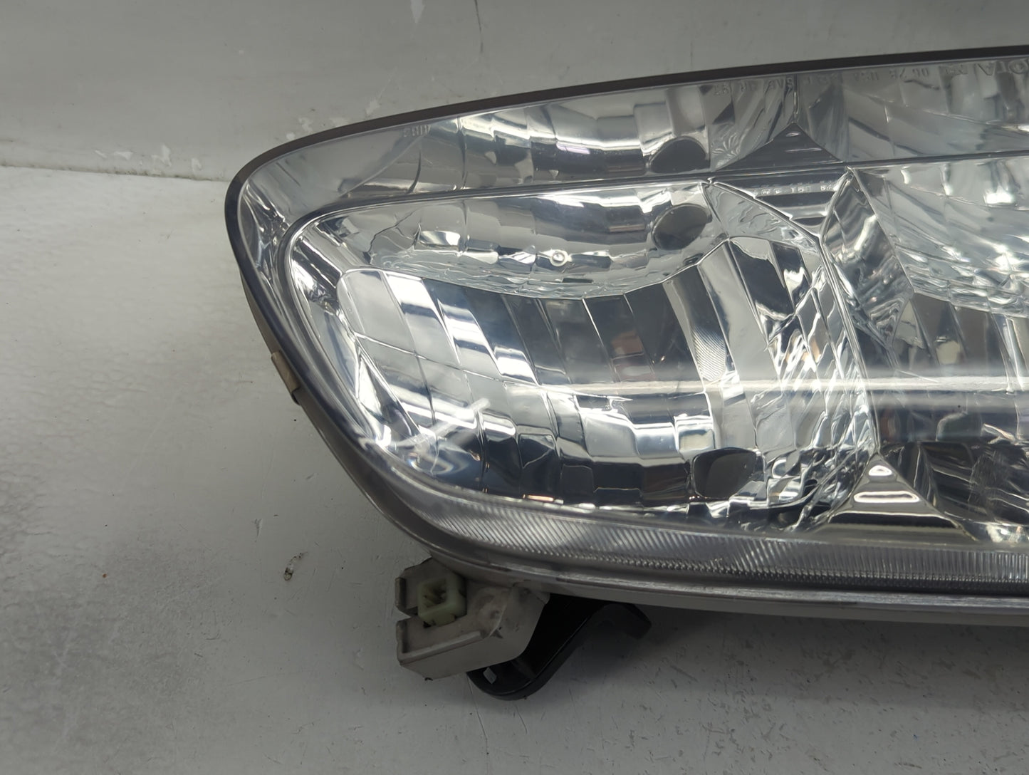 2000 Toyota Camry Passenger Right Oem Head Light Headlight Lamp - Oemusedautoparts1.com