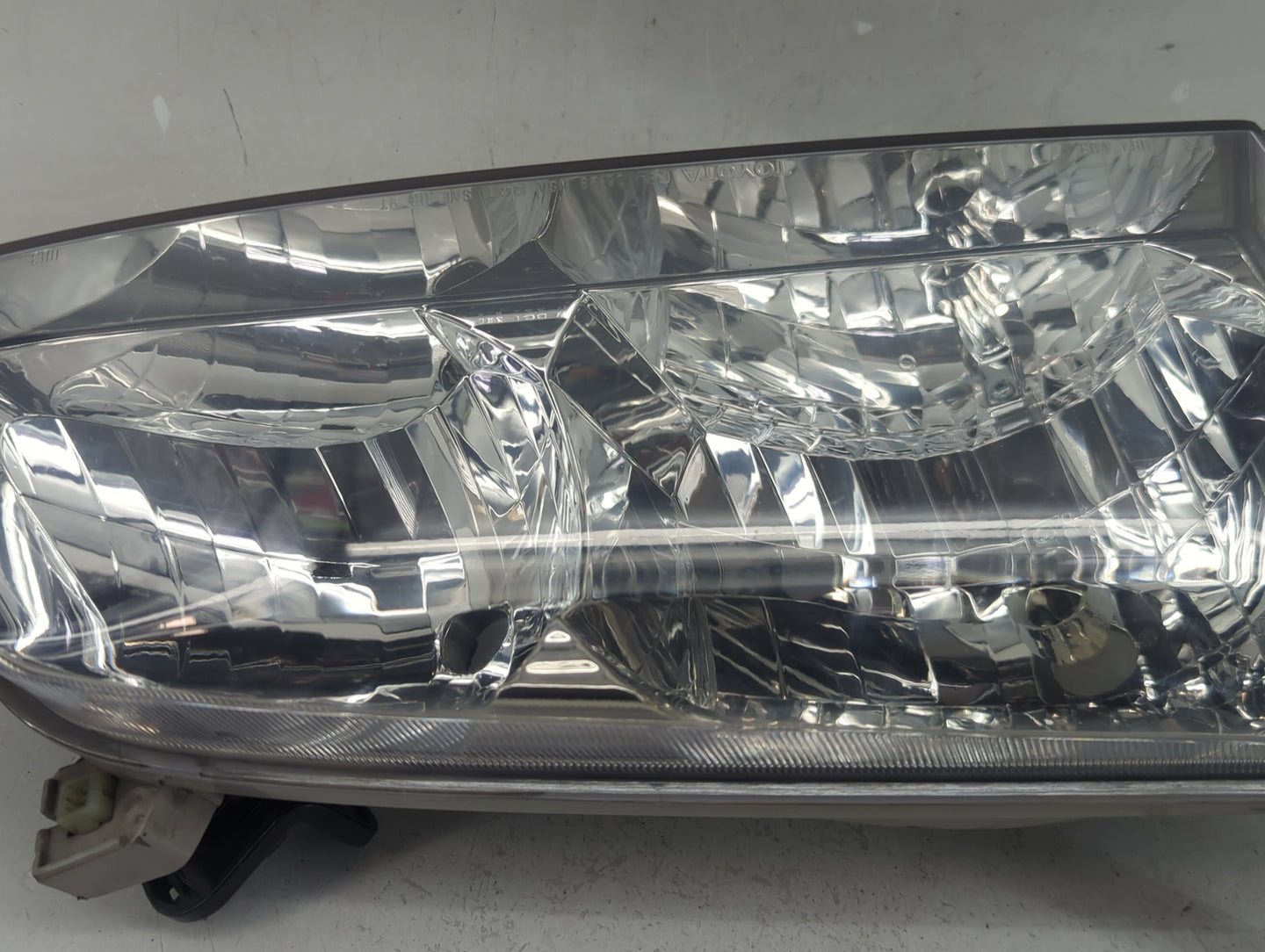 2000 Toyota Camry Passenger Right Oem Head Light Headlight Lamp - Oemusedautoparts1.com