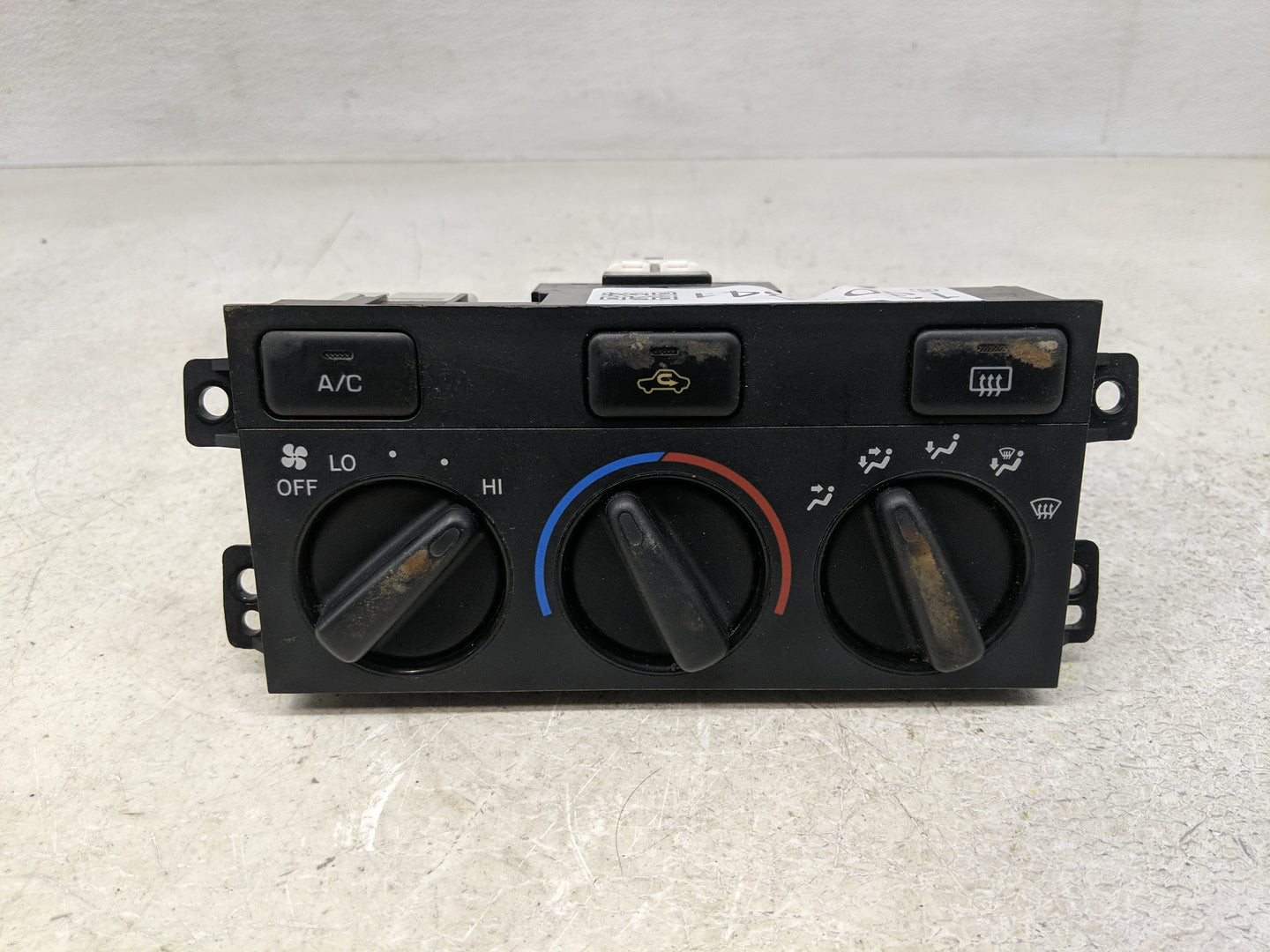 1999-2001 Toyota Camry Climate Control Module Temperature AC/Heater Replacement Fits Fits 1999 2000 2001 OEM Used Auto Parts