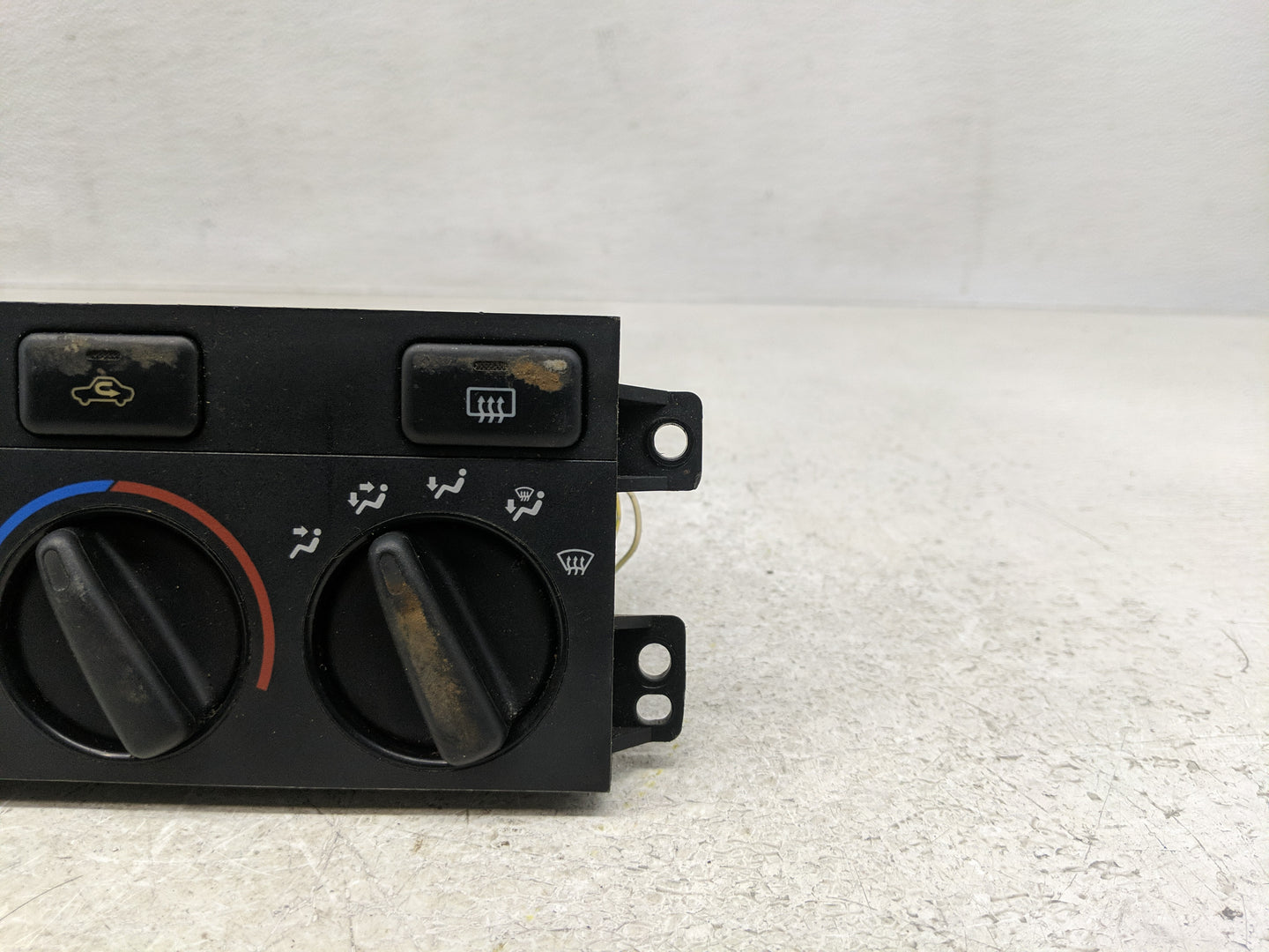1999-2001 Toyota Camry Climate Control Module Temperature AC/Heater Replacement Fits Fits 1999 2000 2001 OEM Used Auto Parts