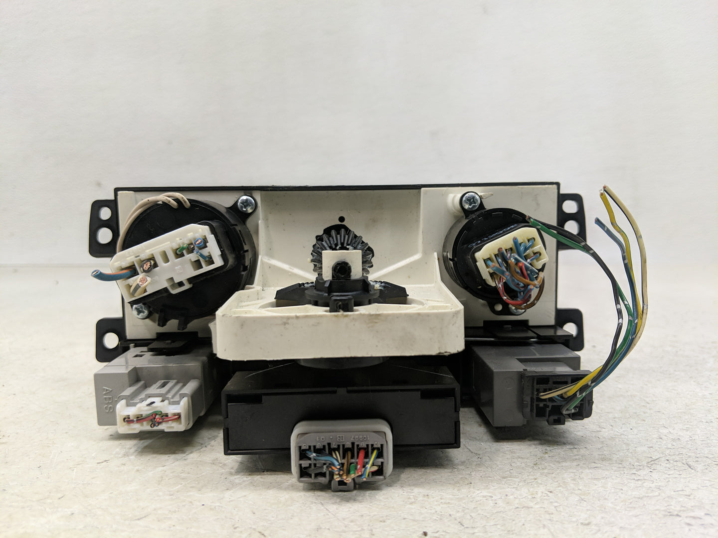 1999-2001 Toyota Camry Climate Control Module Temperature AC/Heater Replacement Fits Fits 1999 2000 2001 OEM Used Auto Parts