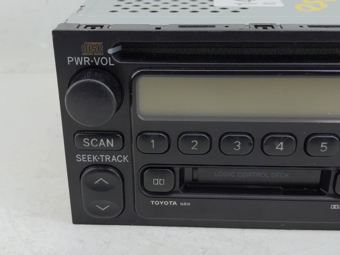 2000-2001 Toyota Camry Radio AM FM Cd Player Receiver Replacement P/N:861200c040 Fits Fits 1999 2000 2001 2002 2003 OEM Used