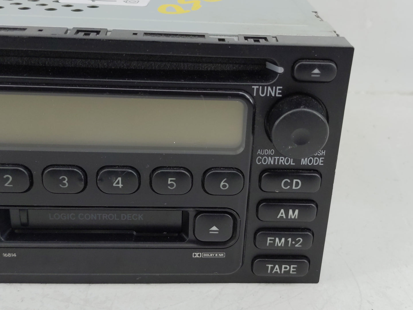 2000-2001 Toyota Camry Radio AM FM Cd Player Receiver Replacement P/N:861200c040 Fits Fits 1999 2000 2001 2002 2003 OEM Used