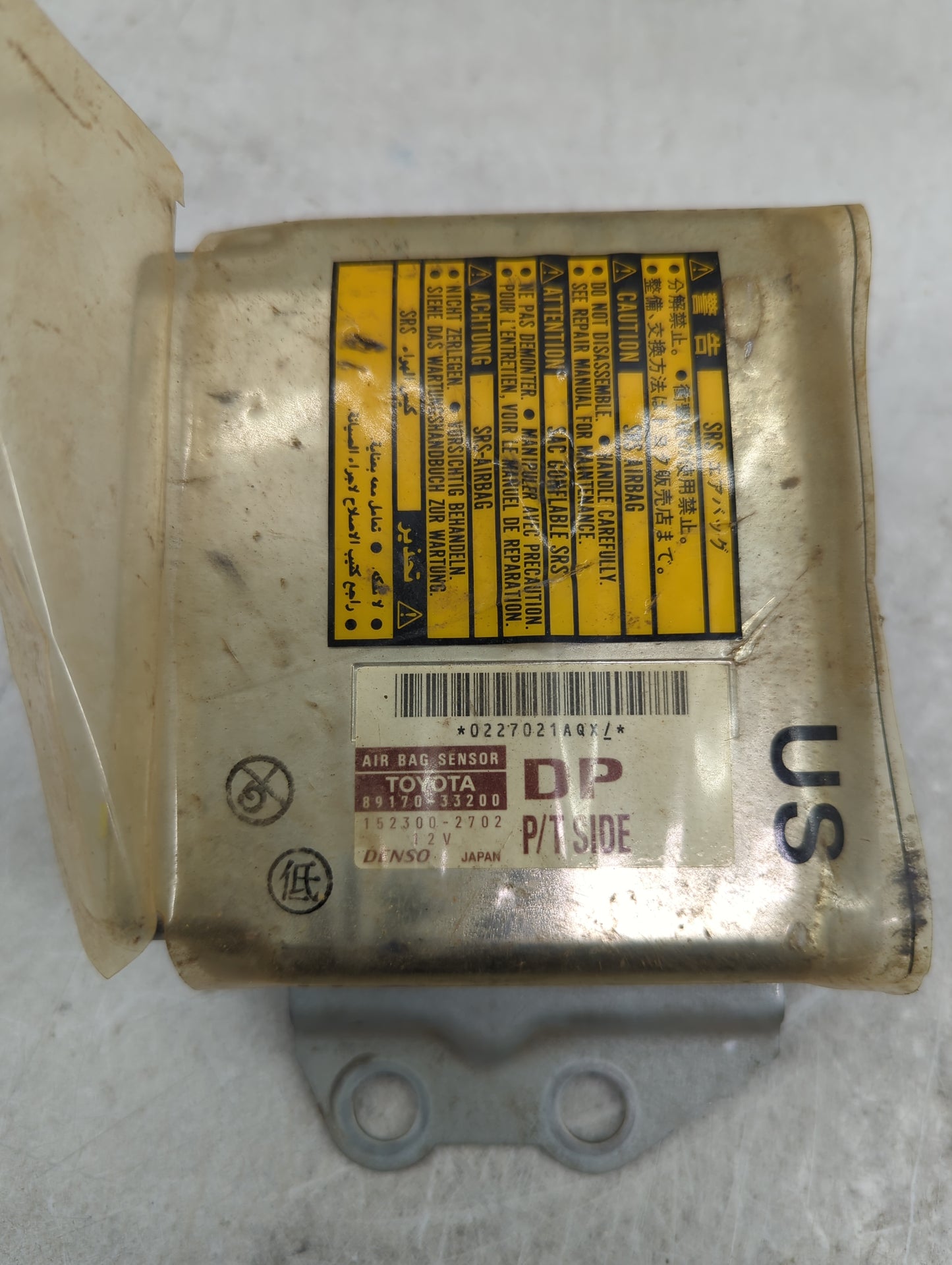 1999-2001 Toyota Camry Body Control Module Bcm Inner Cabin Fuse Box - Oemusedautoparts1.com