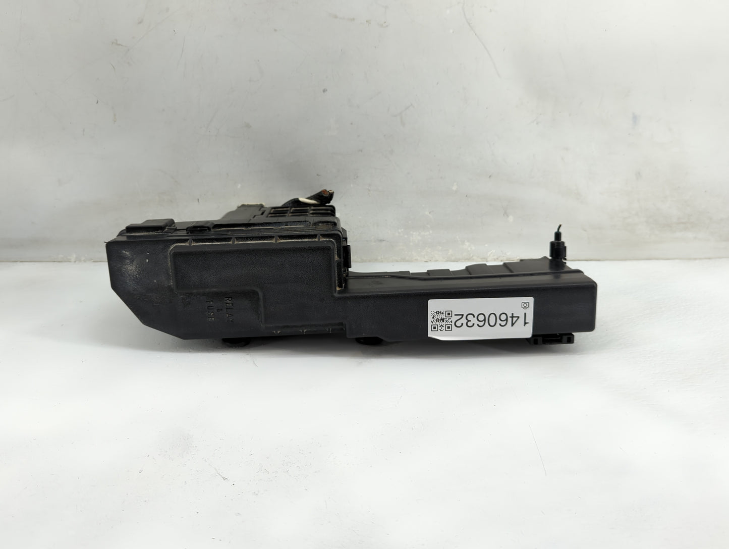 2000-2001 Toyota Camry Fusebox Fuse Box Panel Relay Module Fits Fits 1999 2000 2001 2002 2003 OEM Used Auto Parts - Oemuseda