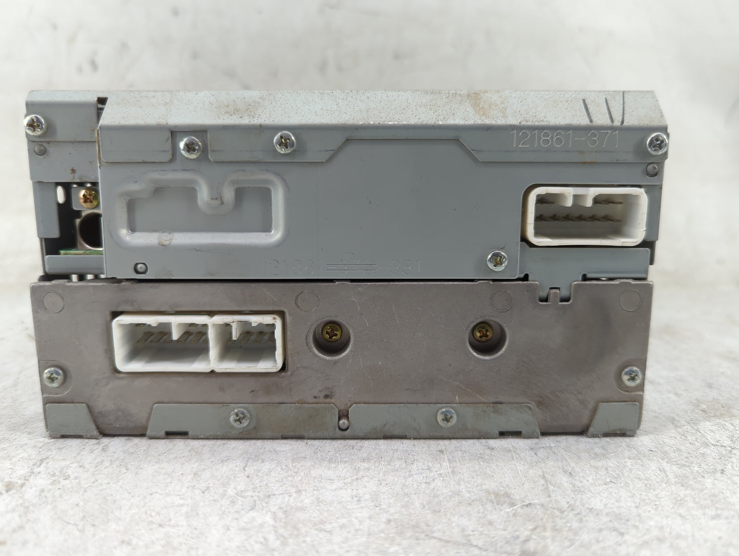 2000-2001 Toyota Camry Radio AM FM Cd Player Receiver Replacement P/N:86120-0C020 122000-1810A101 Fits OEM Used Auto Parts -
