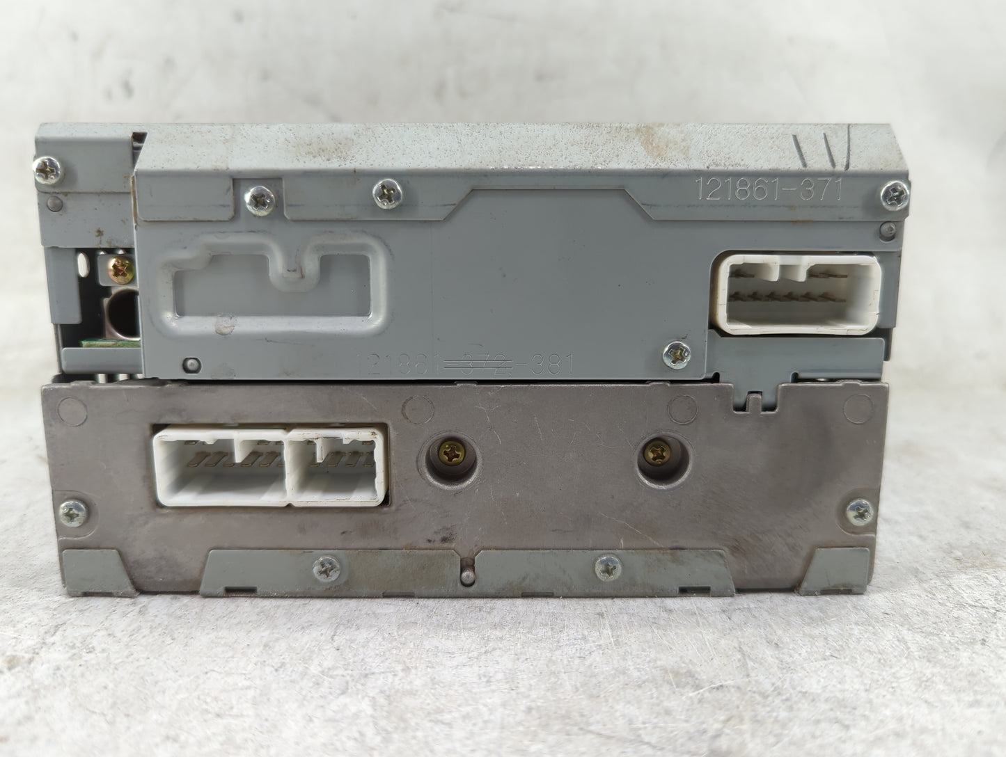 2000-2001 Toyota Camry Radio AM FM Cd Player Receiver Replacement P/N:86120-0C020 122000-1810A101 Fits OEM Used Auto Parts -