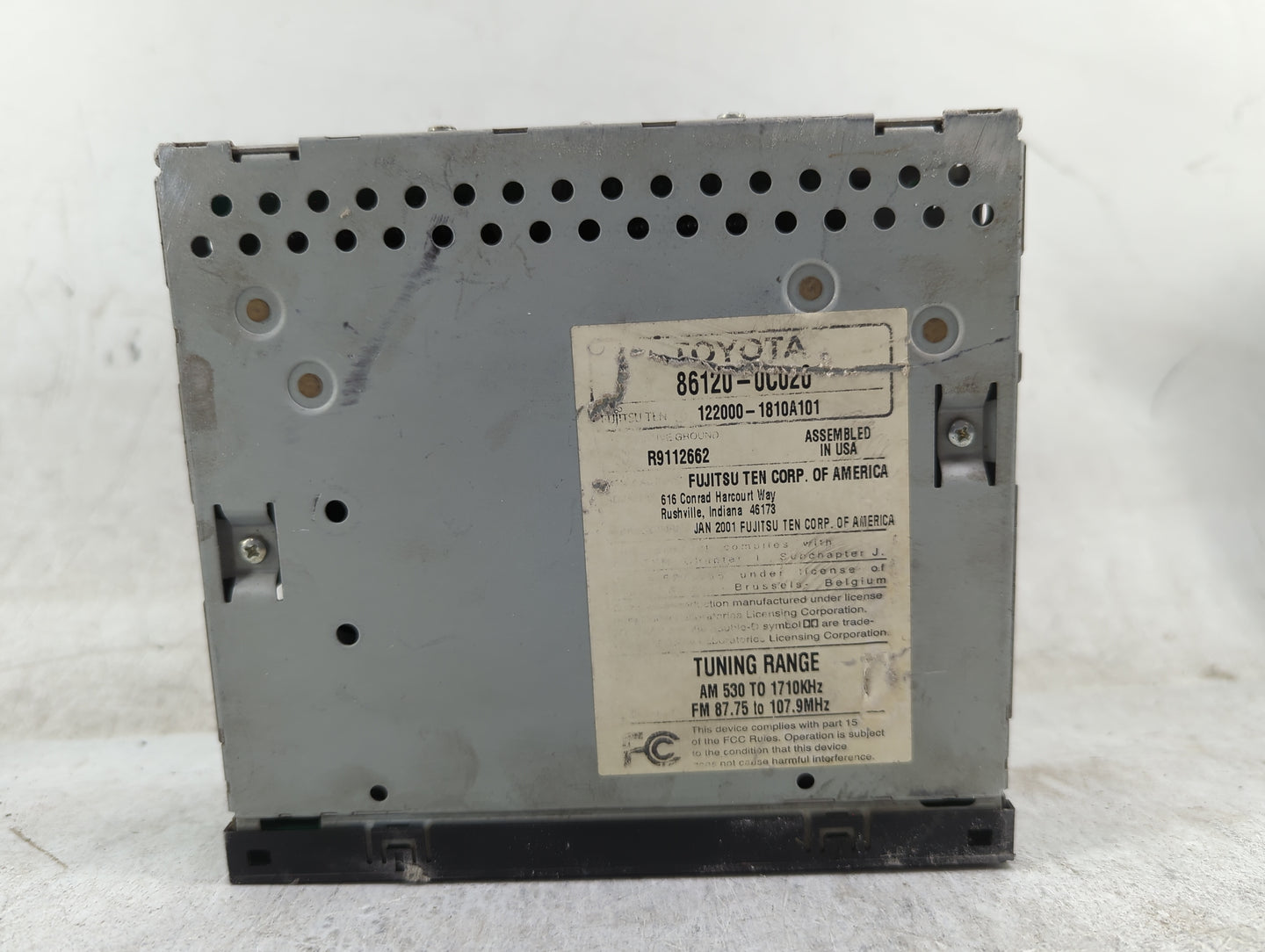 2000-2001 Toyota Camry Radio AM FM Cd Player Receiver Replacement P/N:86120-0C020 122000-1810A101 Fits OEM Used Auto Parts -