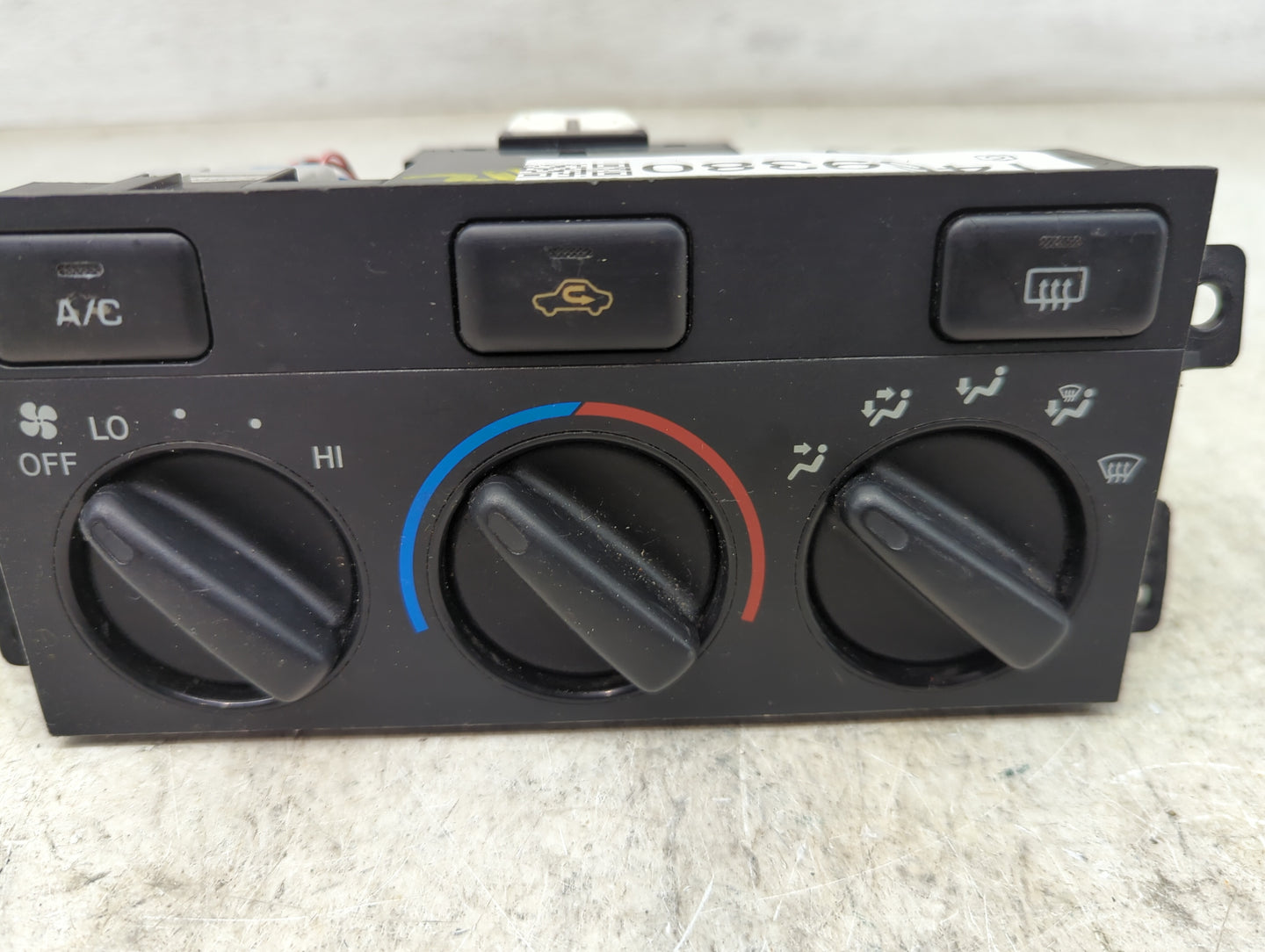 1999-2001 Toyota Camry Climate Control Module Temperature AC/Heater Replacement P/N:158926 Fits Fits 1999 2000 2001 OEM Used