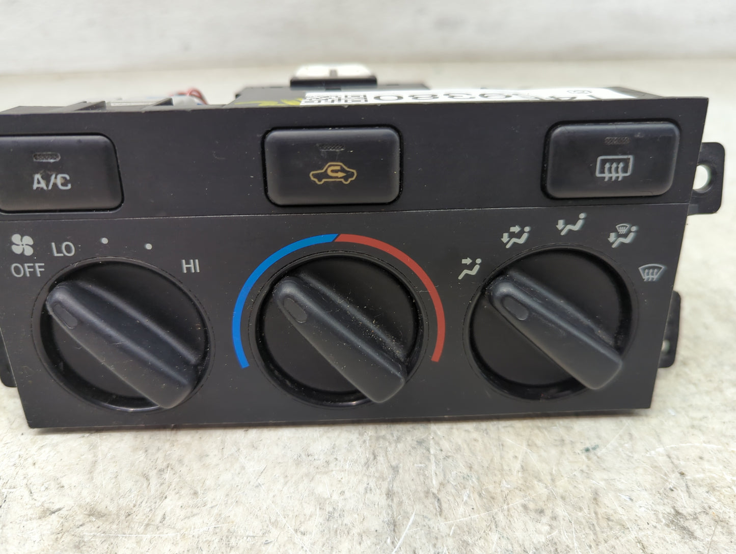 1999-2001 Toyota Camry Climate Control Module Temperature AC/Heater Replacement P/N:158926 Fits Fits 1999 2000 2001 OEM Used