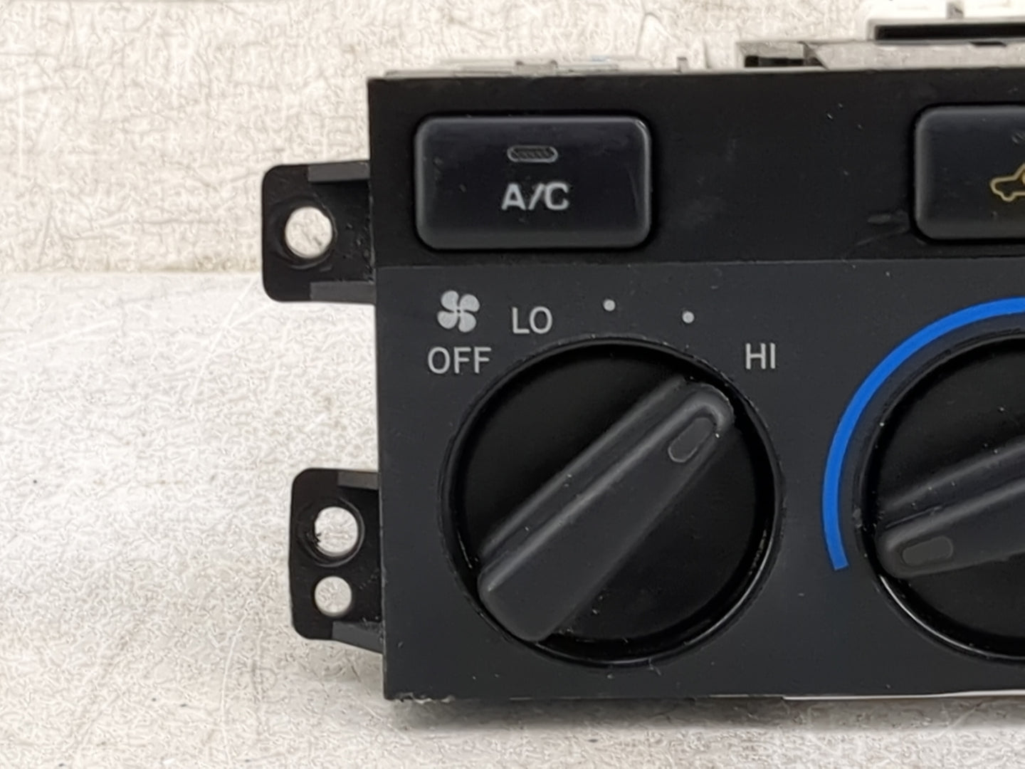 1999-2001 Toyota Camry Climate Control Module Temperature AC/Heater Replacement P/N:072500A Fits Fits 1999 2000 2001 OEM Use