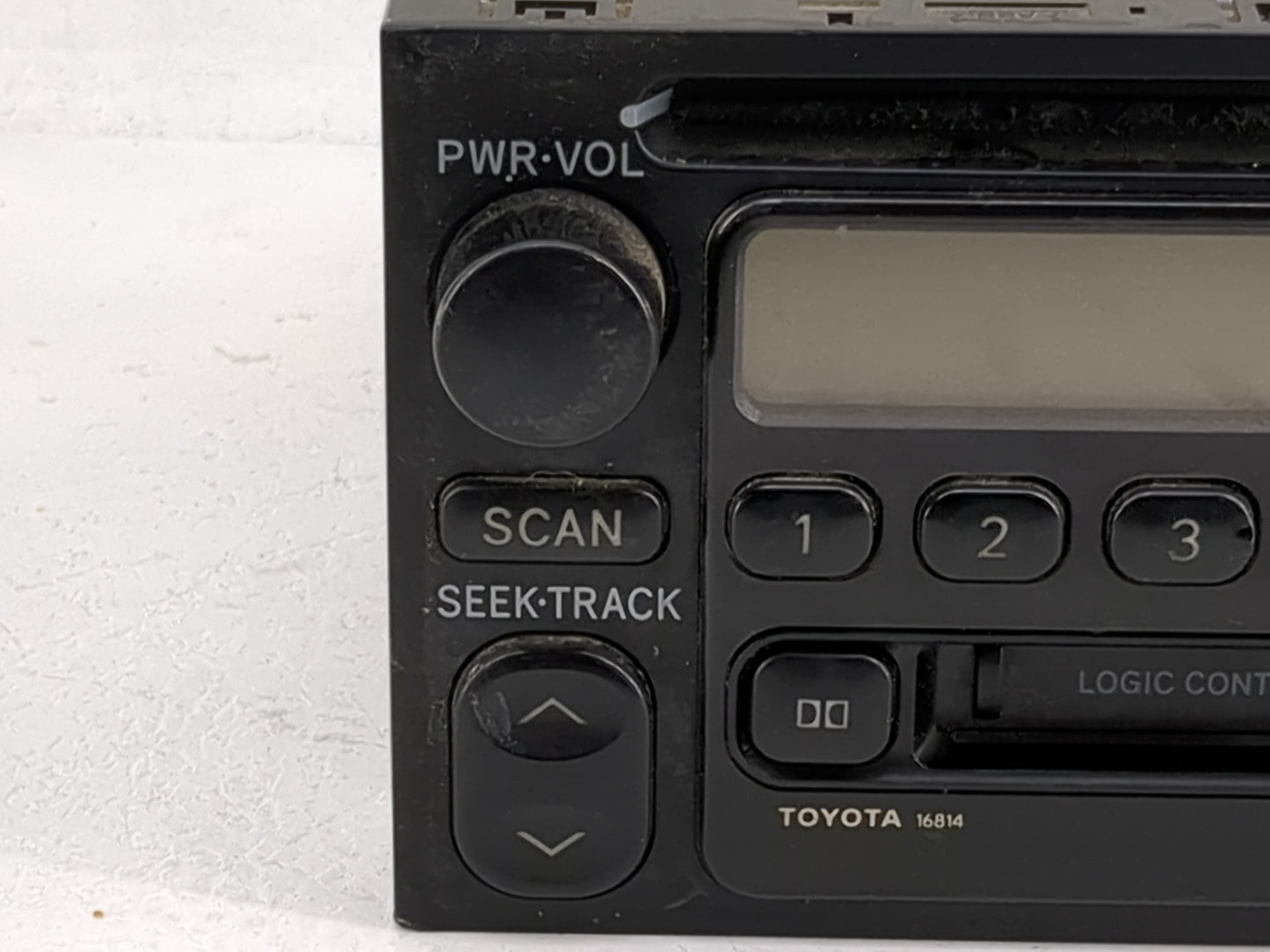 2000-2001 Toyota Camry Radio AM FM Cd Player Receiver Replacement P/N:86120-0C020 122000-18100101 Fits OEM Used Auto Parts -