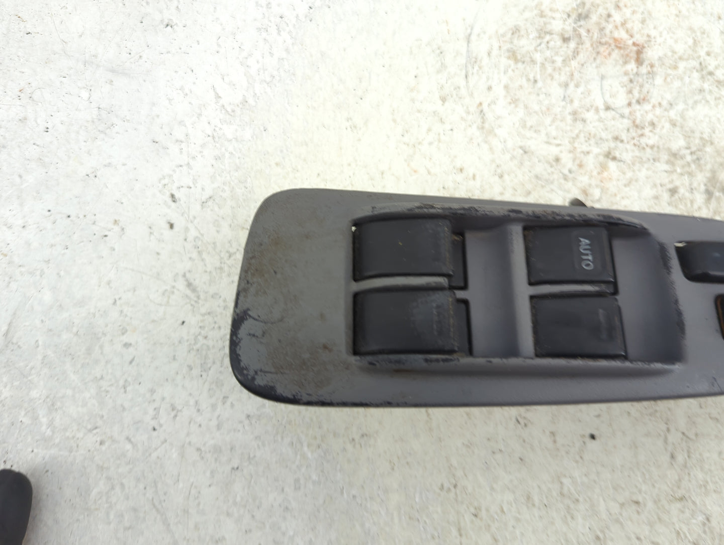 2000-2001 Toyota Camry Master Power Window Switch Replacement Driver Side Left Fits Fits 2000 2001 OEM Used Auto Parts - Oem
