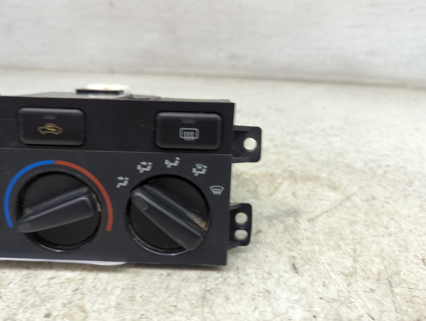 1997-1999 Toyota Camry Climate Control Module Temperature AC/Heater Replacement P/N:158926 Fits OEM Used Auto Parts - Oemuse
