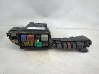2000 Toyota Camry Fusebox Fuse Box Panel Relay Module P/N:031500 Fits OEM Used Auto Parts - Oemusedautoparts1.com