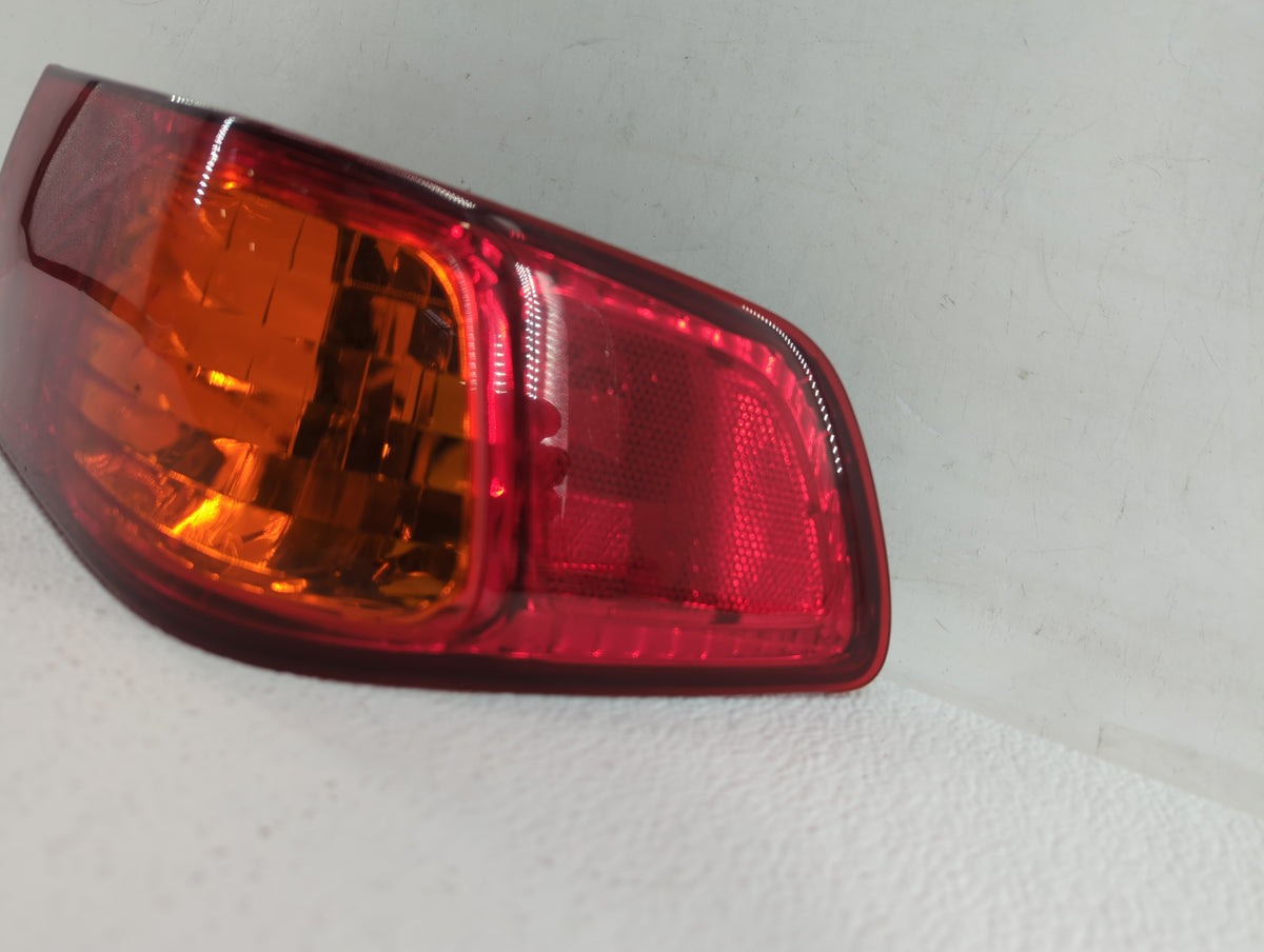 2000-2001 Toyota Camry Tail Light Assembly Passenger Right OEM Fits Fits 2000 2001 OEM Used Auto Parts - Oemusedautoparts1.c