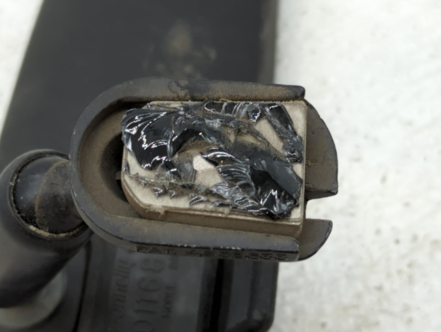 2000 Toyota Camry Interior Rear View Mirror Replacement OEM P/N:E11015306 E8011681 Fits OEM Used Auto Parts - Oemusedautopar