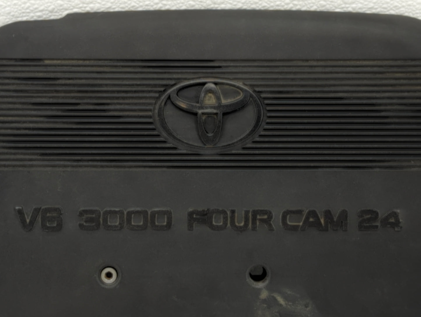 2000 Toyota Camry Engine Cover - Oemusedautoparts1.com