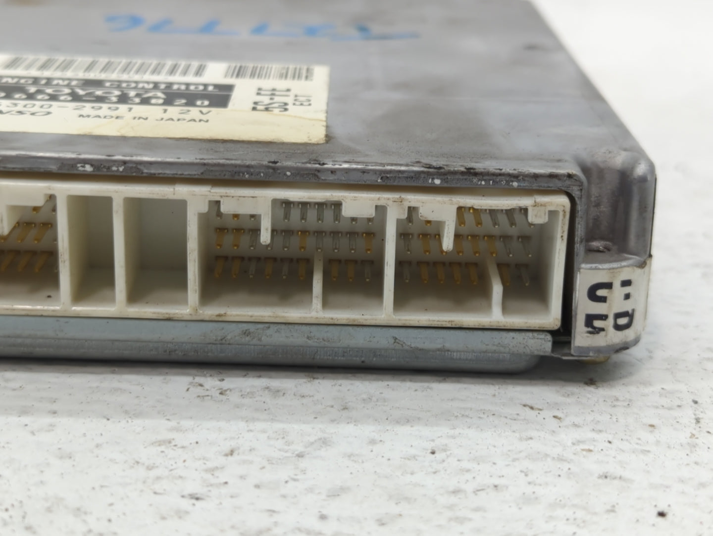 2000 Toyota Camry PCM Engine Control Computer ECU ECM PCU OEM P/N:89666-06120 89666-33020, 89666-33021, 89666-06041 Fits OEM