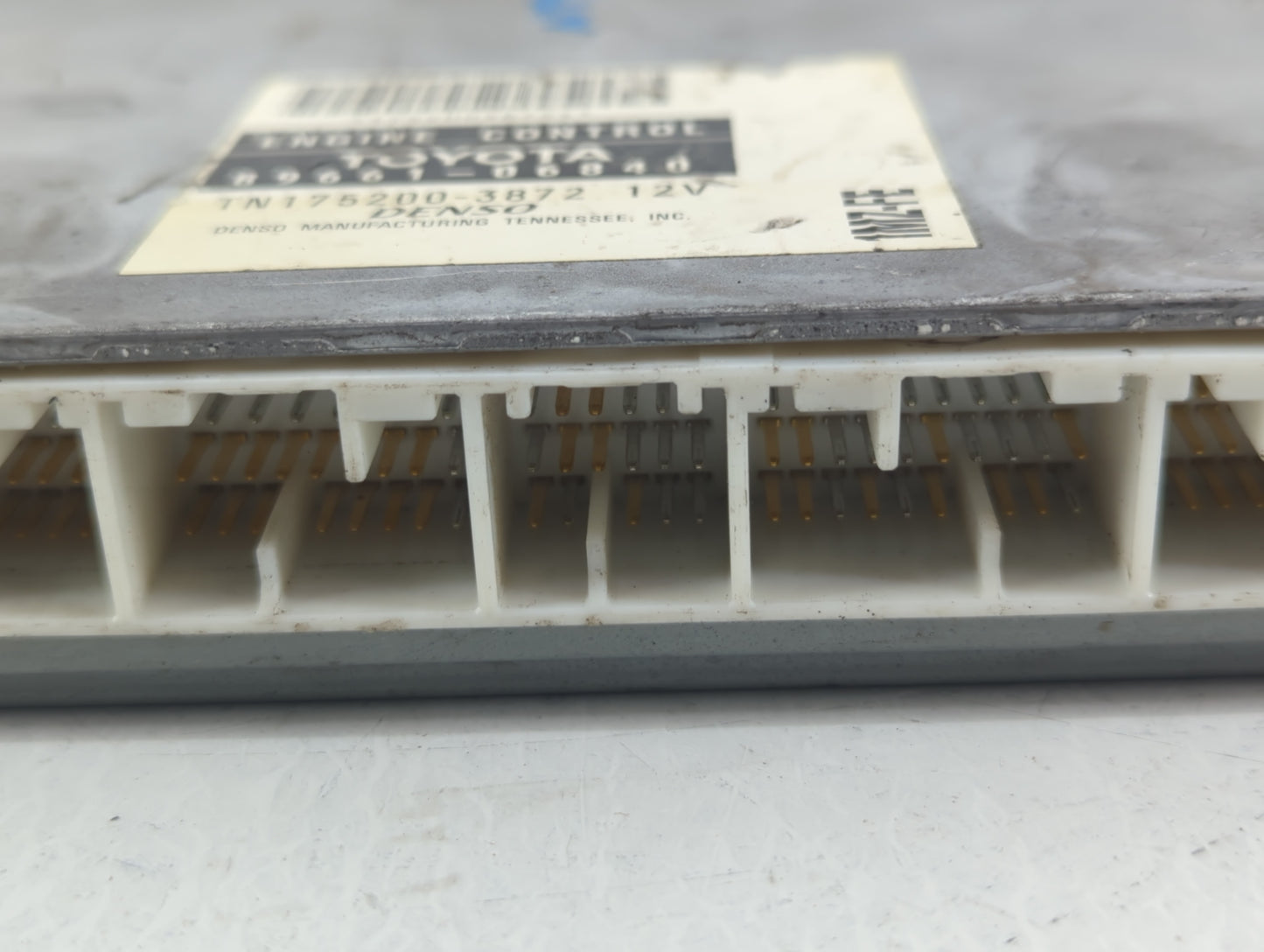 2000 Toyota Camry PCM Engine Control Computer ECU ECM PCU OEM P/N:89661-06841 Fits OEM Used Auto Parts - Oemusedautoparts1.c
