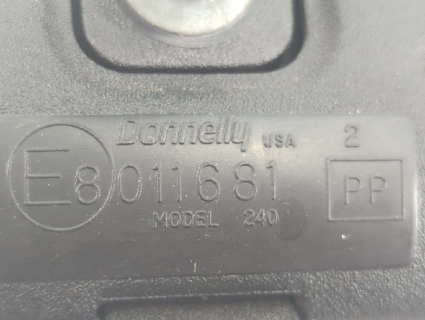 2000 Toyota Camry Interior Rear View Mirror Replacement OEM P/N:E11015306 E8011681 Fits OEM Used Auto Parts - Oemusedautopar